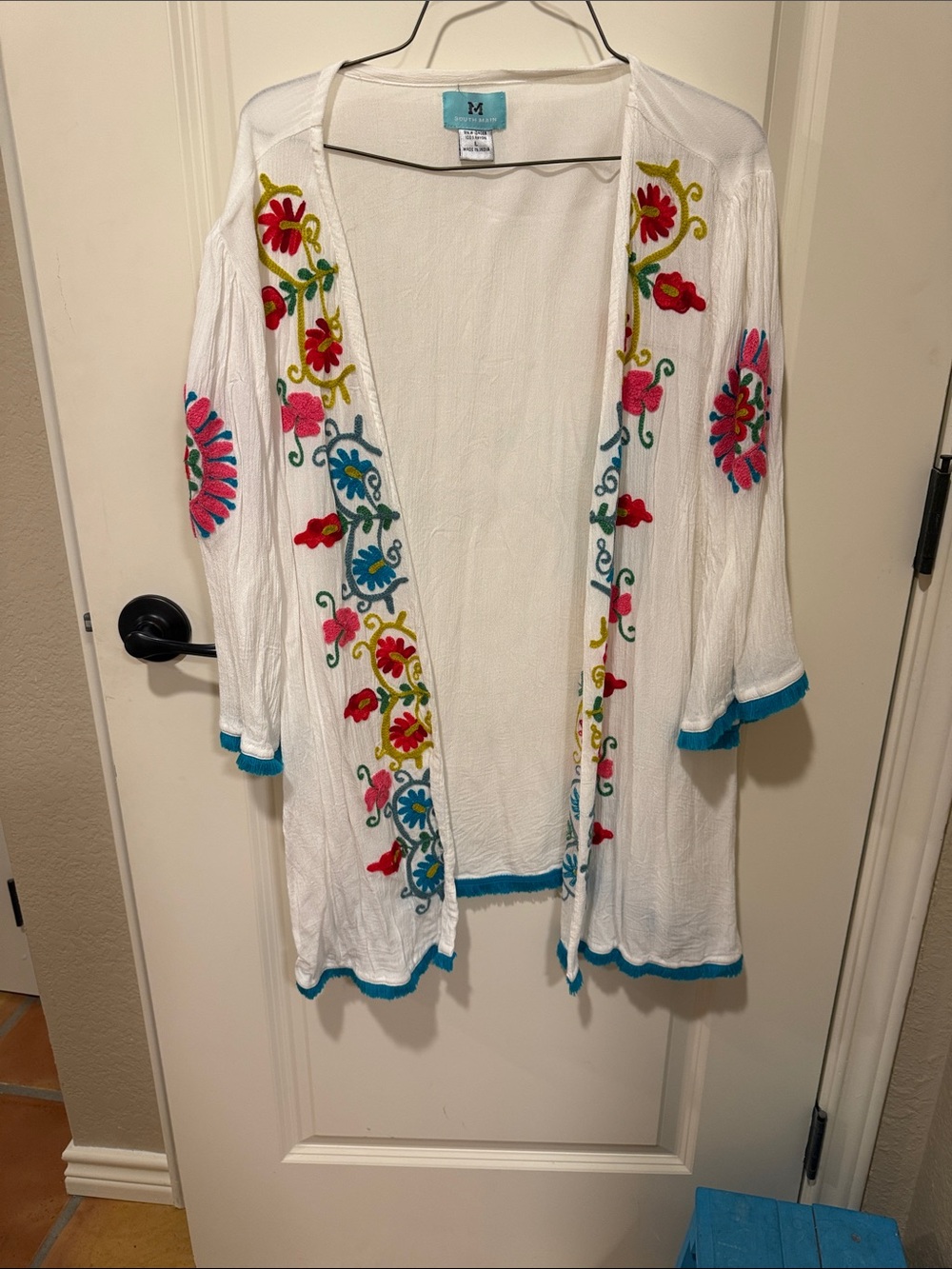 Embroidered Open-Front White Kimono Cardigan with Multicolor Floral Accents